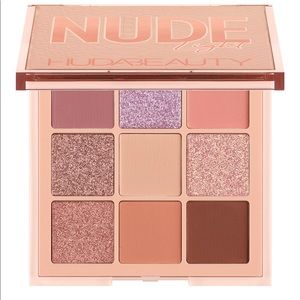 Huda Beauty Nude Obsessions Nude Light
